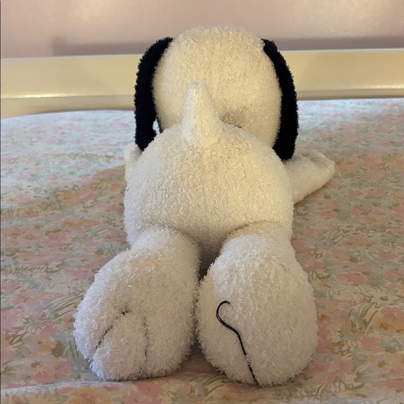 Miniso- Snoopy Plush Toy - Picture 4 of 4